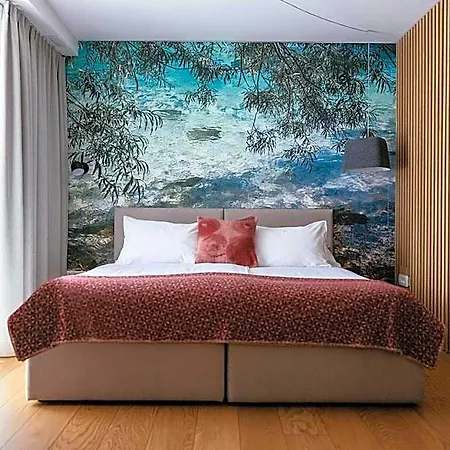 Majerca Superior Hotel 3*